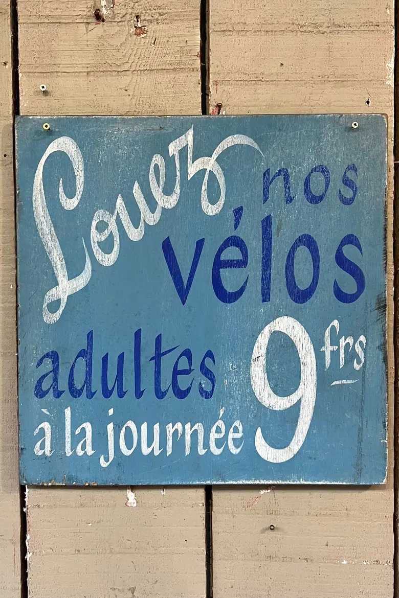 Anciennes plaques publicitaires en bois  Années 50