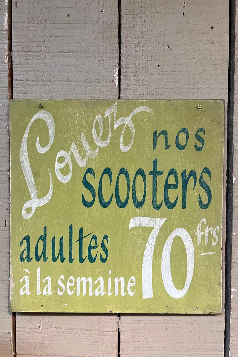 Anciennes plaques publicitaires en bois  Années 50