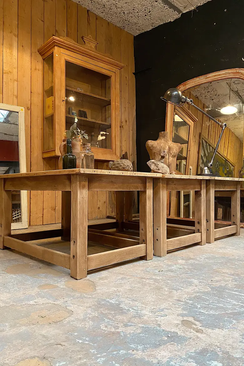 Anciennes tables de travail de sculpture en bois Début XXème