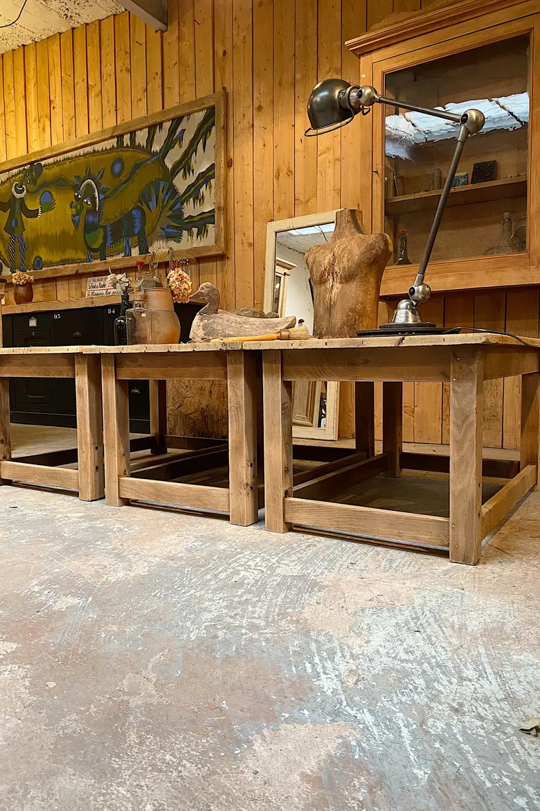 Anciennes tables de travail de sculpture en bois Début XXème