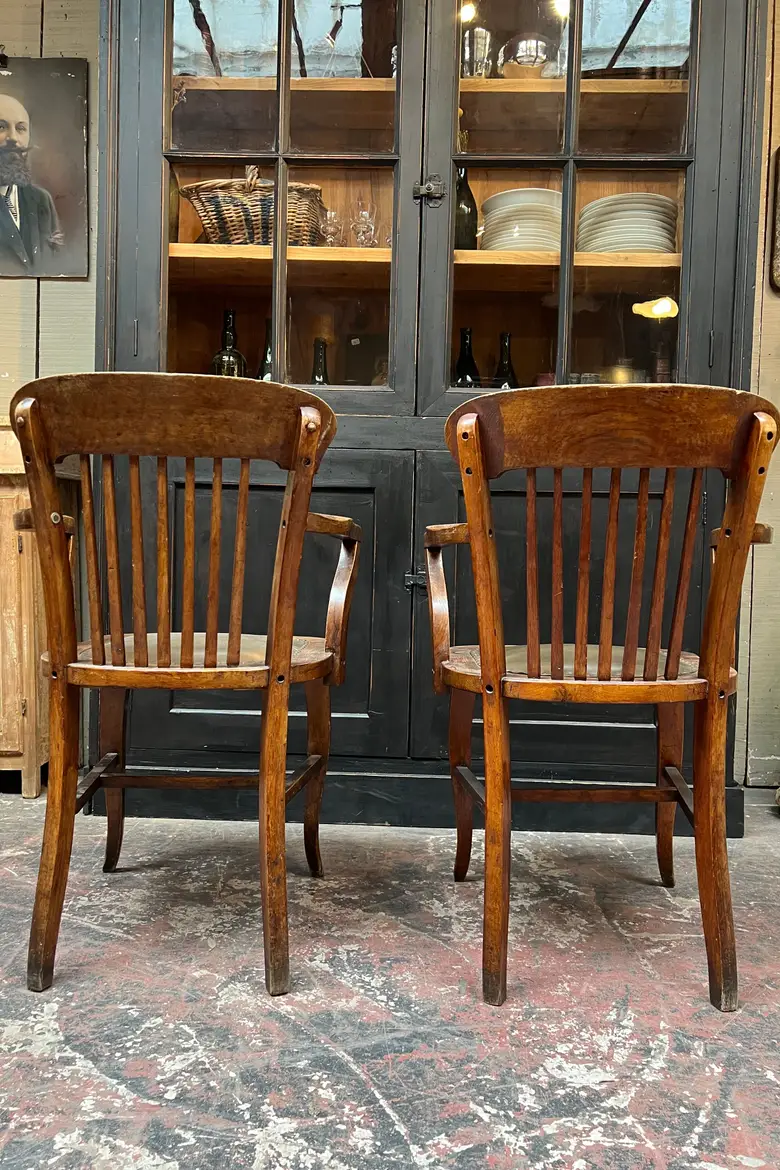 Anciens fauteuils de banque en chêne Début XXème
