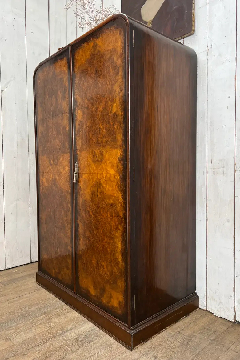 Armoire anglaise année 50