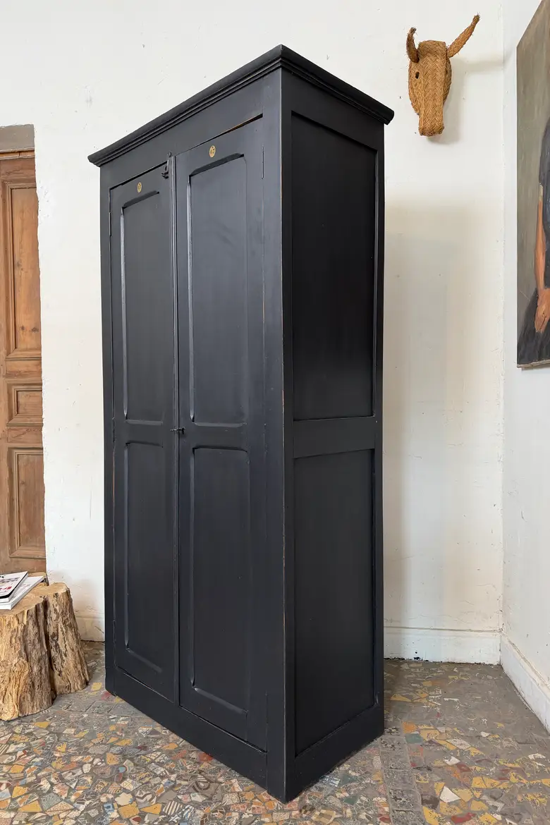 Armoire d’atelier en hêtre – début du 20ᵉ siècle