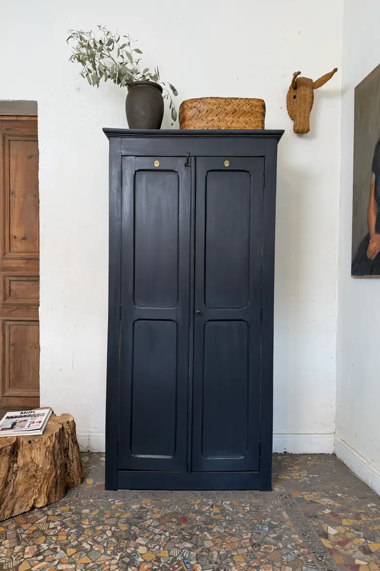 Armoire d’atelier en hêtre – début du 20ᵉ siècle