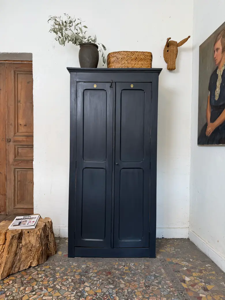 Armoire d’atelier en hêtre – début du 20ᵉ siècle
