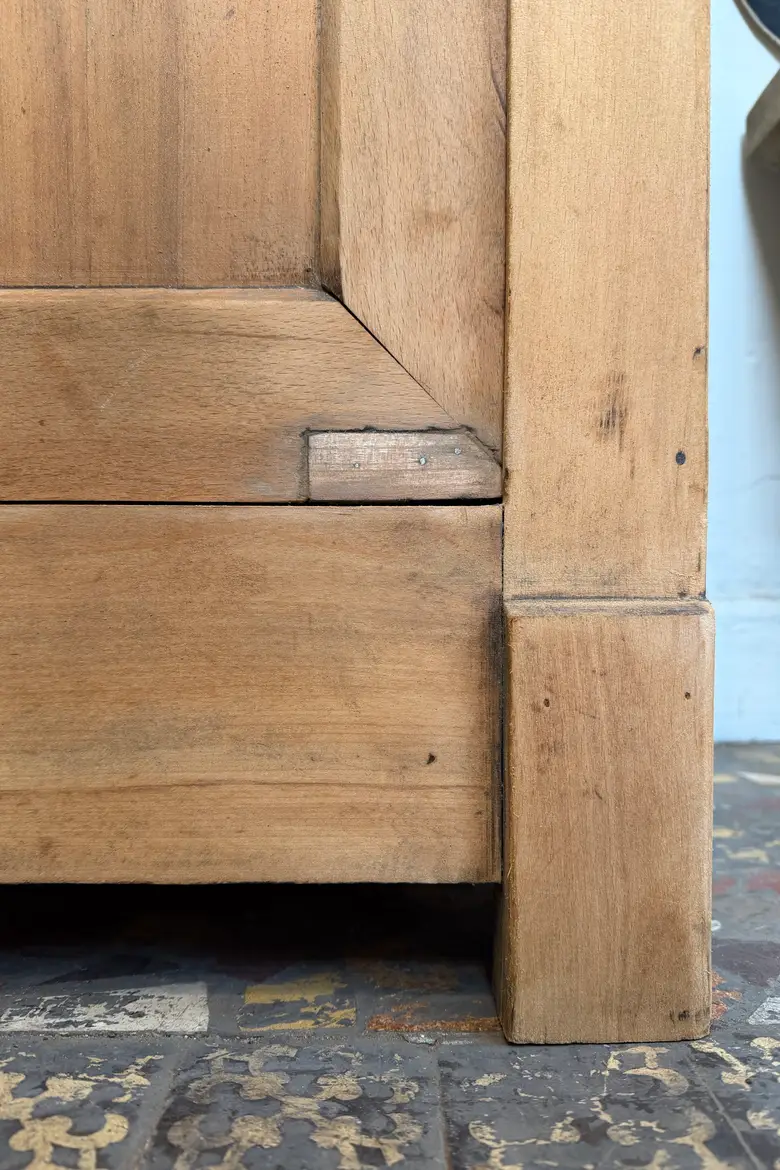 Armoire en merisier – début XXe