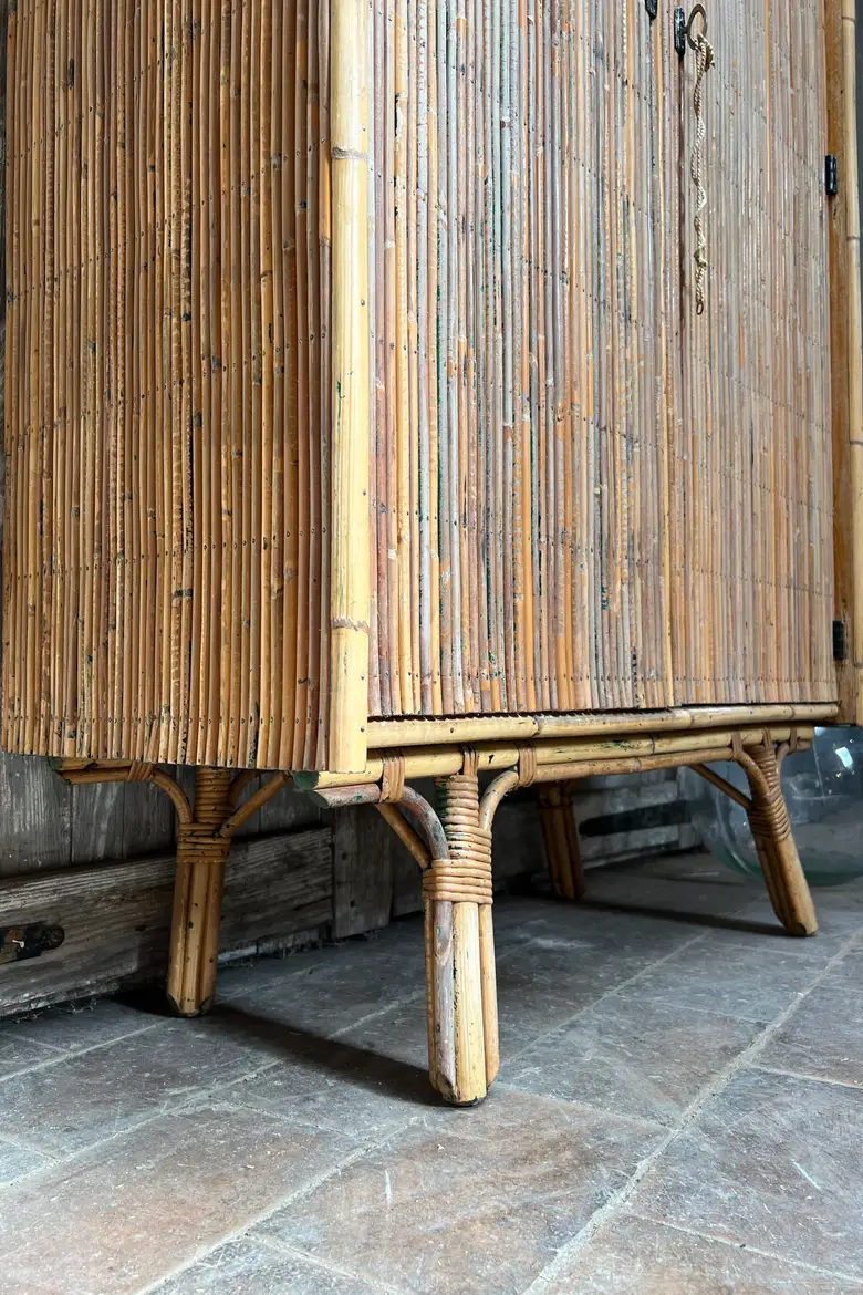 Armoire en rotin vintage Années 50