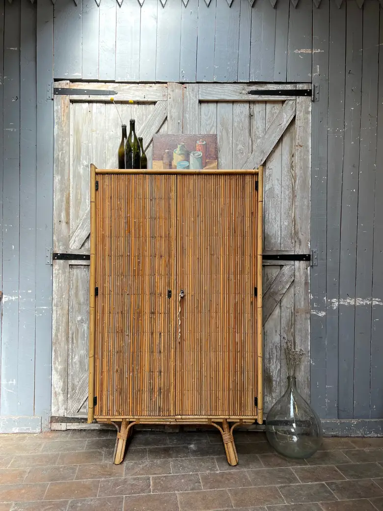 Armoire en rotin vintage Années 50