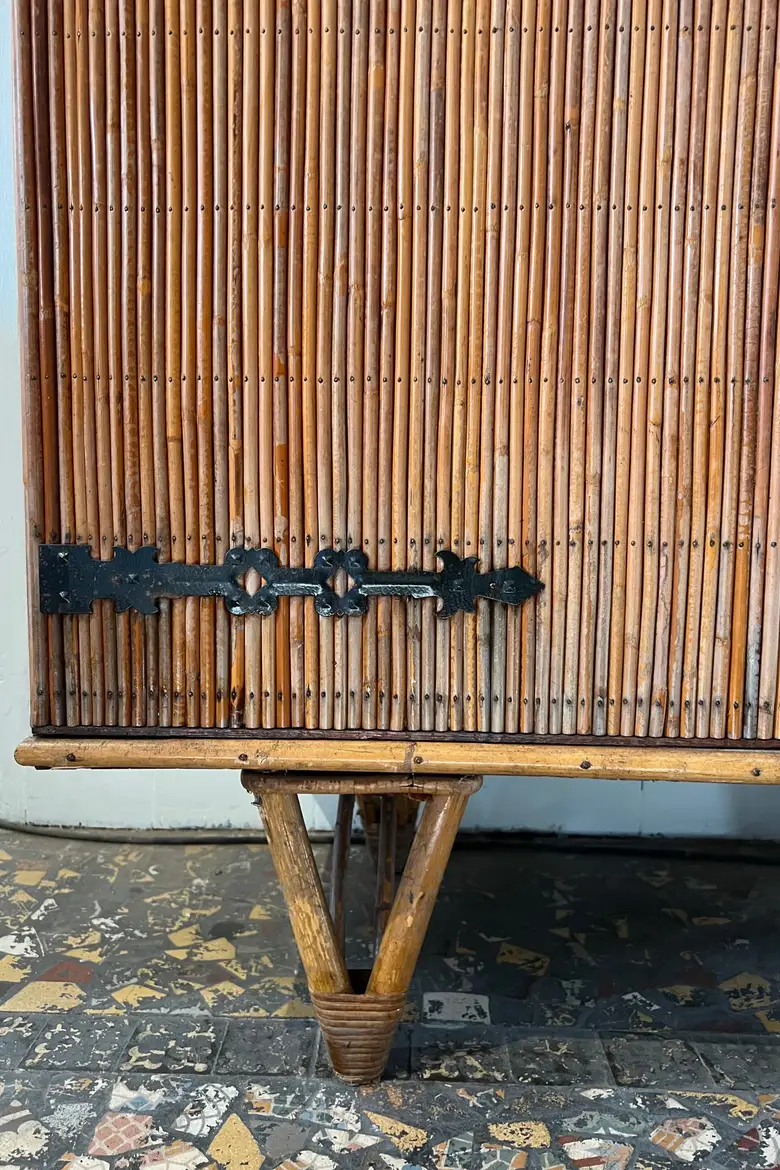 Armoire en rotin vintage Années 50 Audoux MINET
