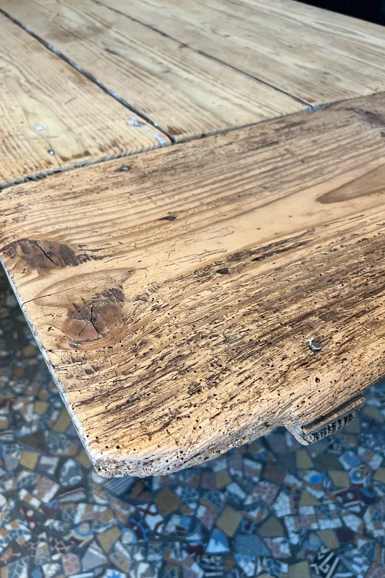 Ancienne table rustique en sapin avec une rallonge XIXème