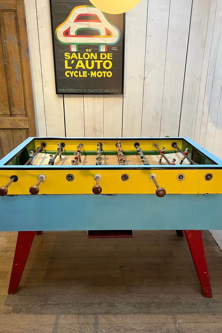 Baby-foot en Formica Années 70