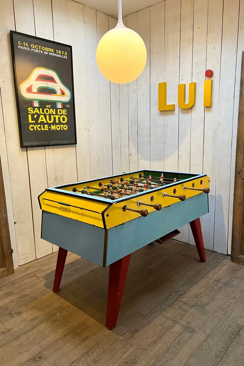 Baby-foot en Formica Années 70