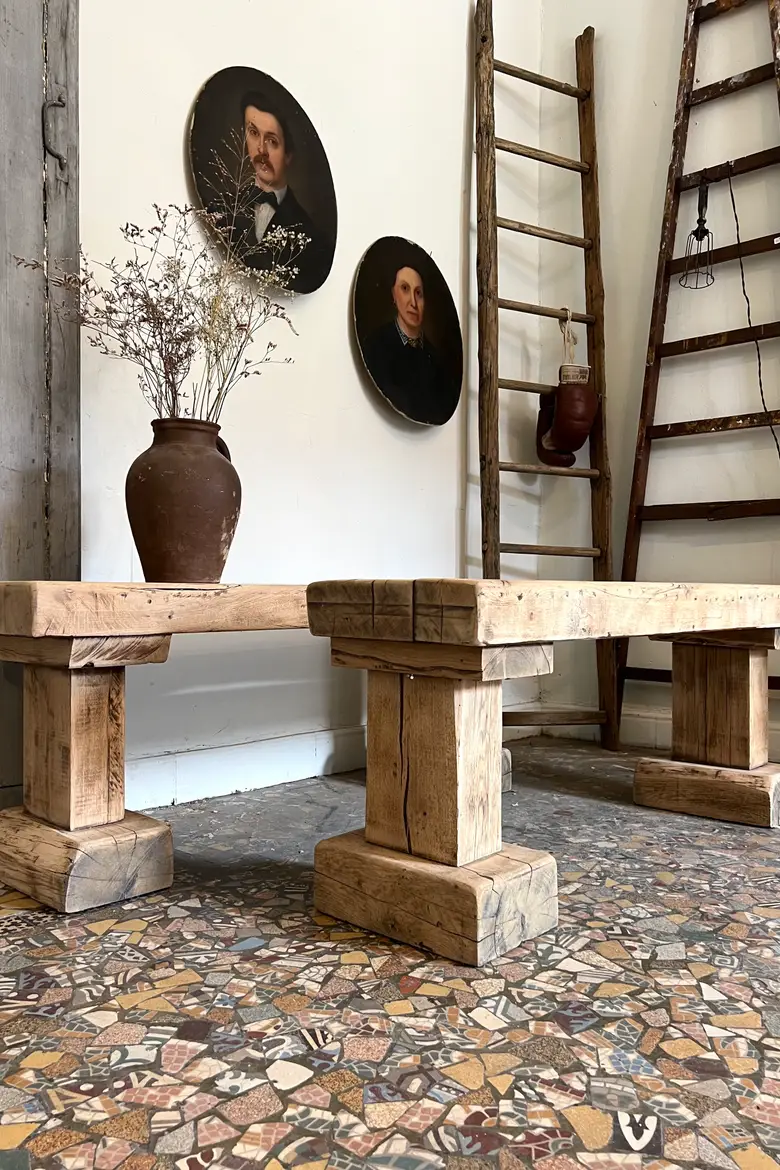 Banc brutaliste en chêne brut Début XXème