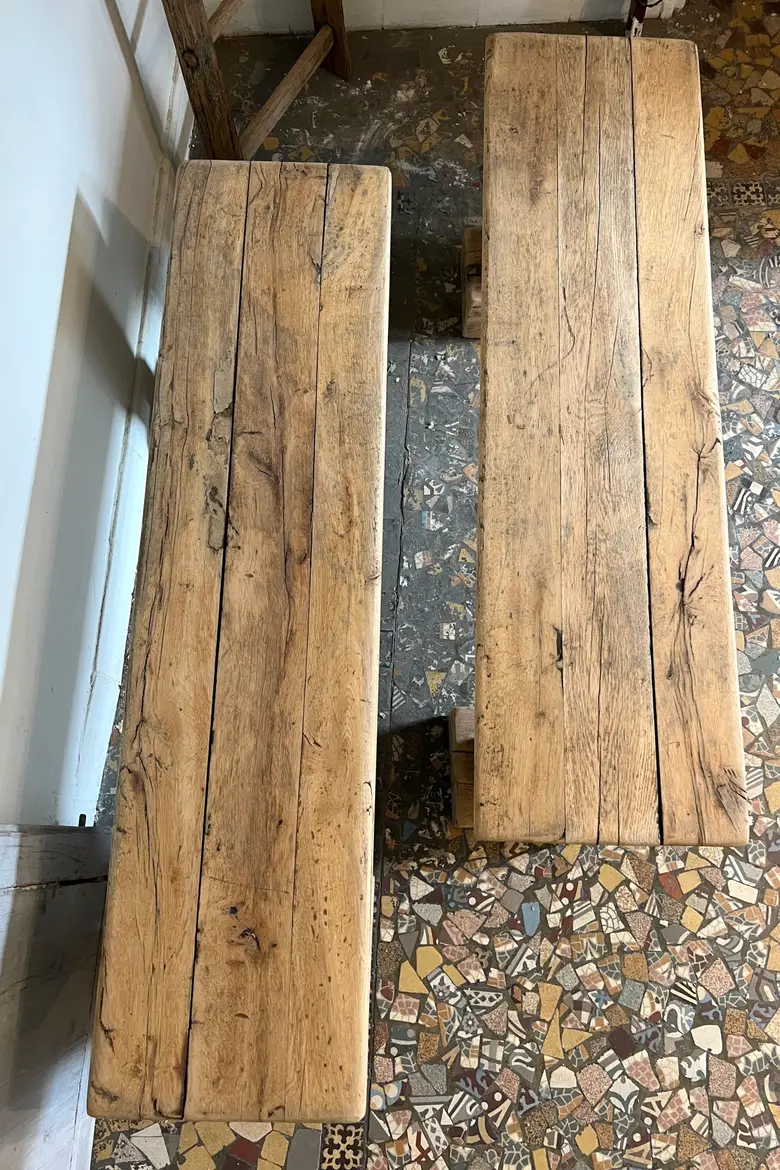 Banc brutaliste en chêne brut Début XXème