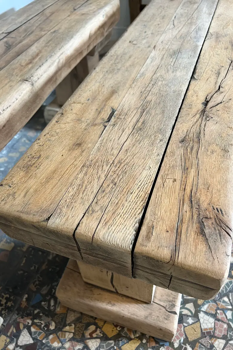 Banc brutaliste en chêne brut Début XXème
