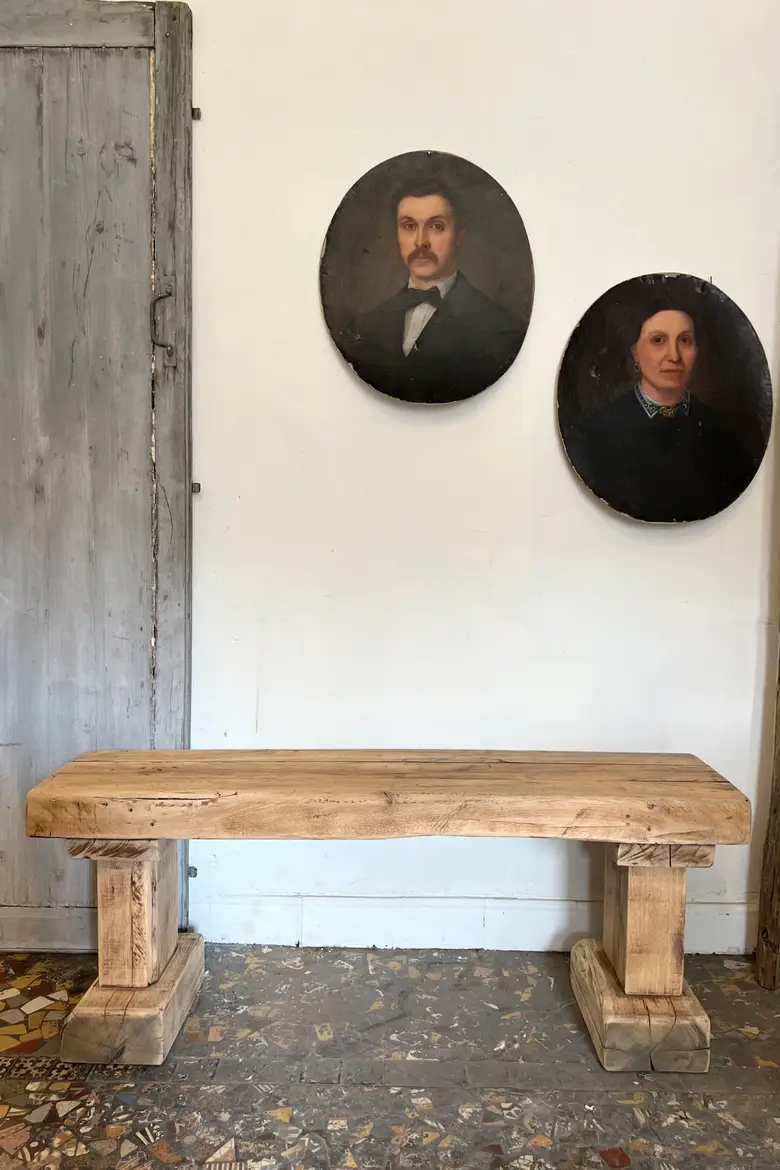 Banc brutaliste en chêne brut Début XXème