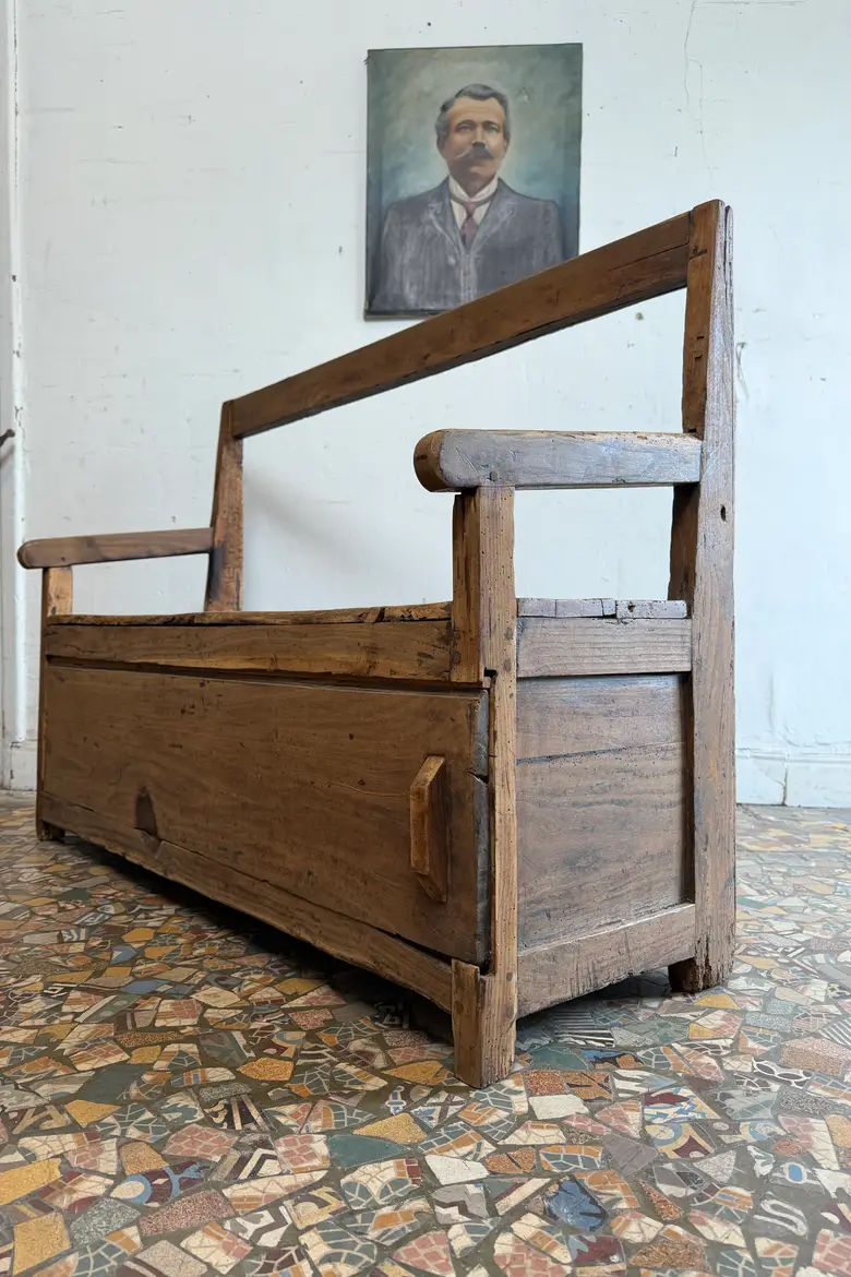 Banc-coffre ancien – XIXe siècle