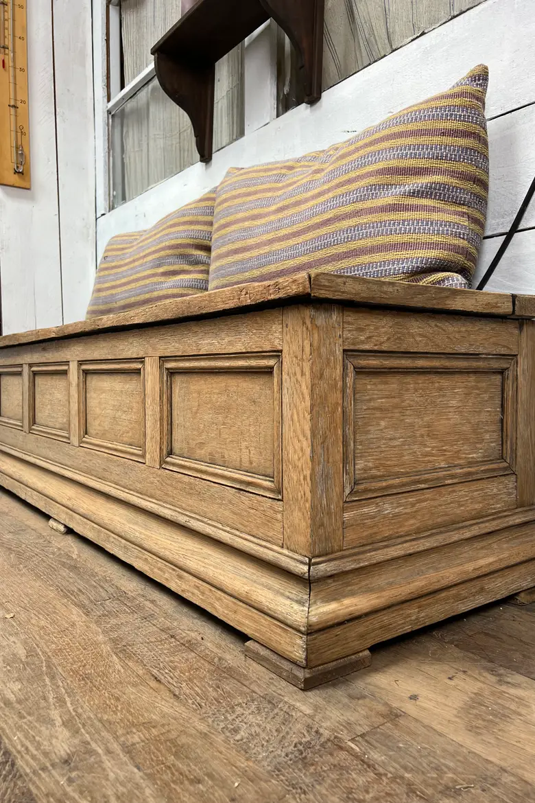 Banc coffre en chêne
