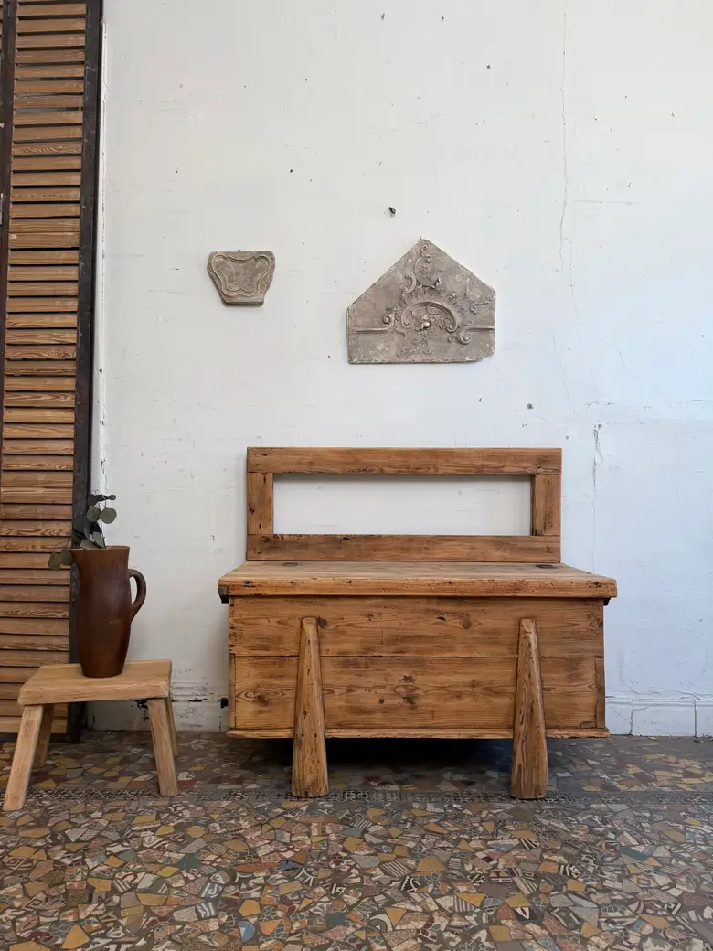 Banc coffre en sapin – début XXe — Banc coffre en sapin – début XXe