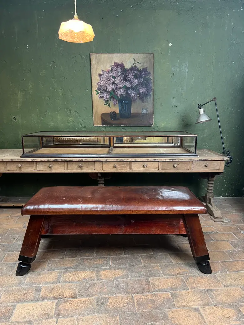Banc en cuir vintage