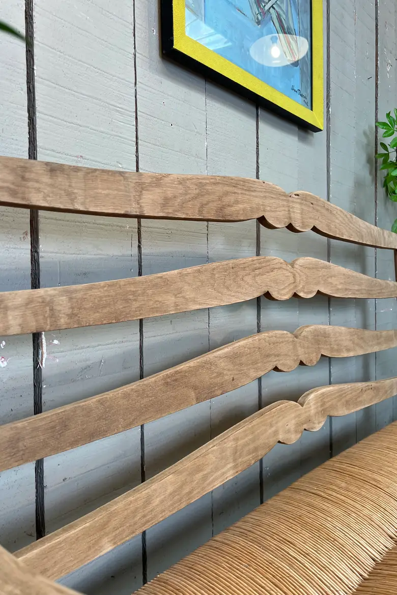 Banquette provençale en chêne et paille