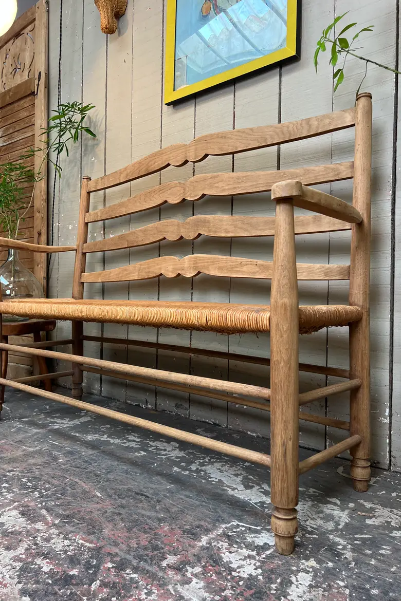 Banquette provençale en chêne et paille