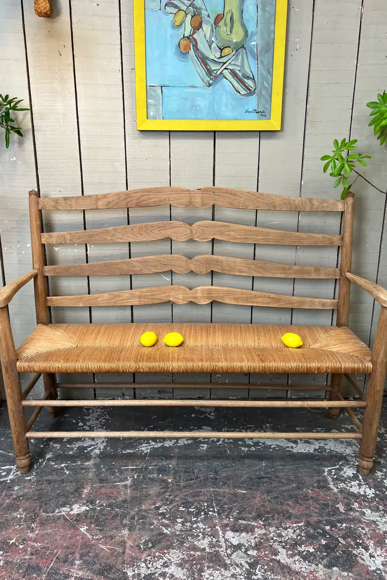 Banquette provençale en chêne et paille