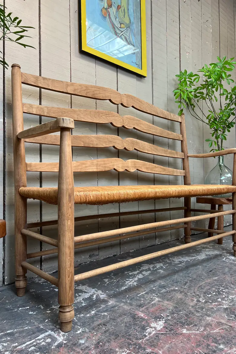 Banquette provençale en chêne et paille
