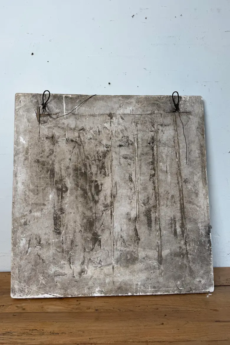 Bas relief en plâtre