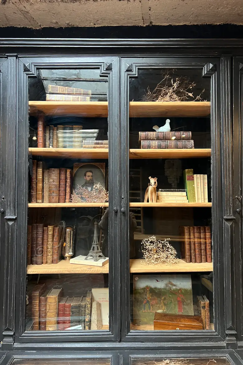 Bibliothèque de magasin époque Napoléon III