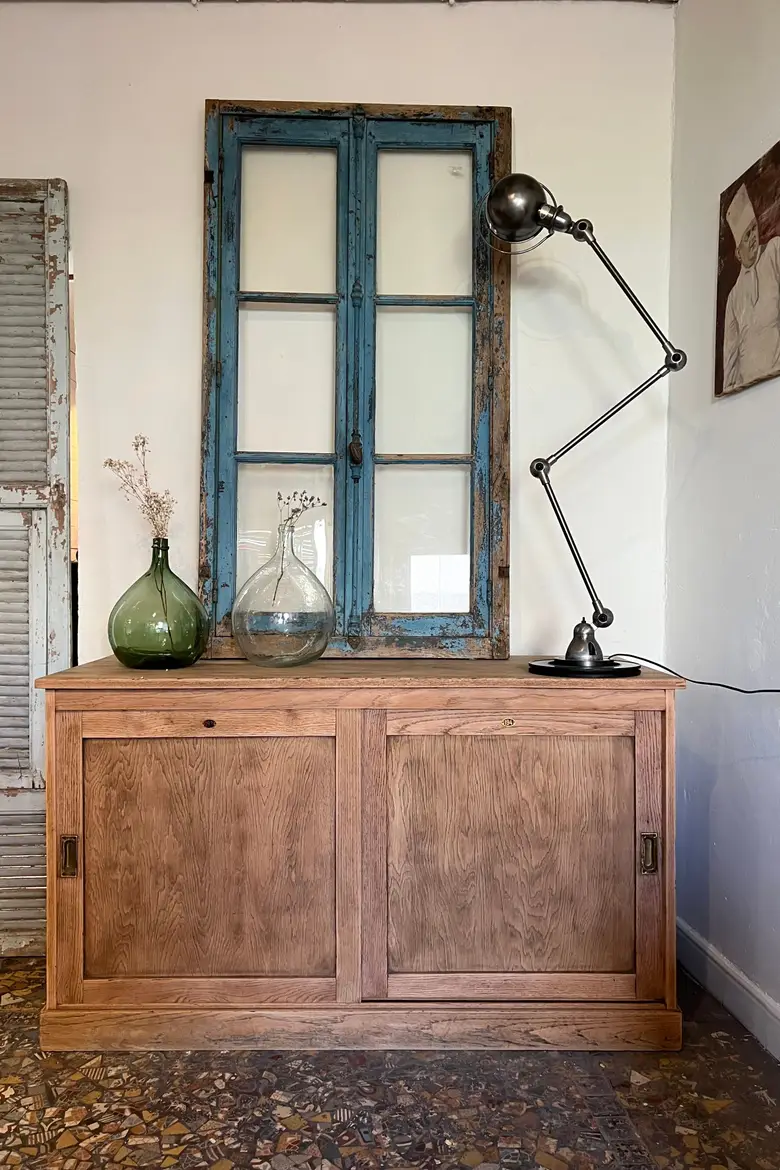 Buffet à portes coulissantes en chêne Début XXème