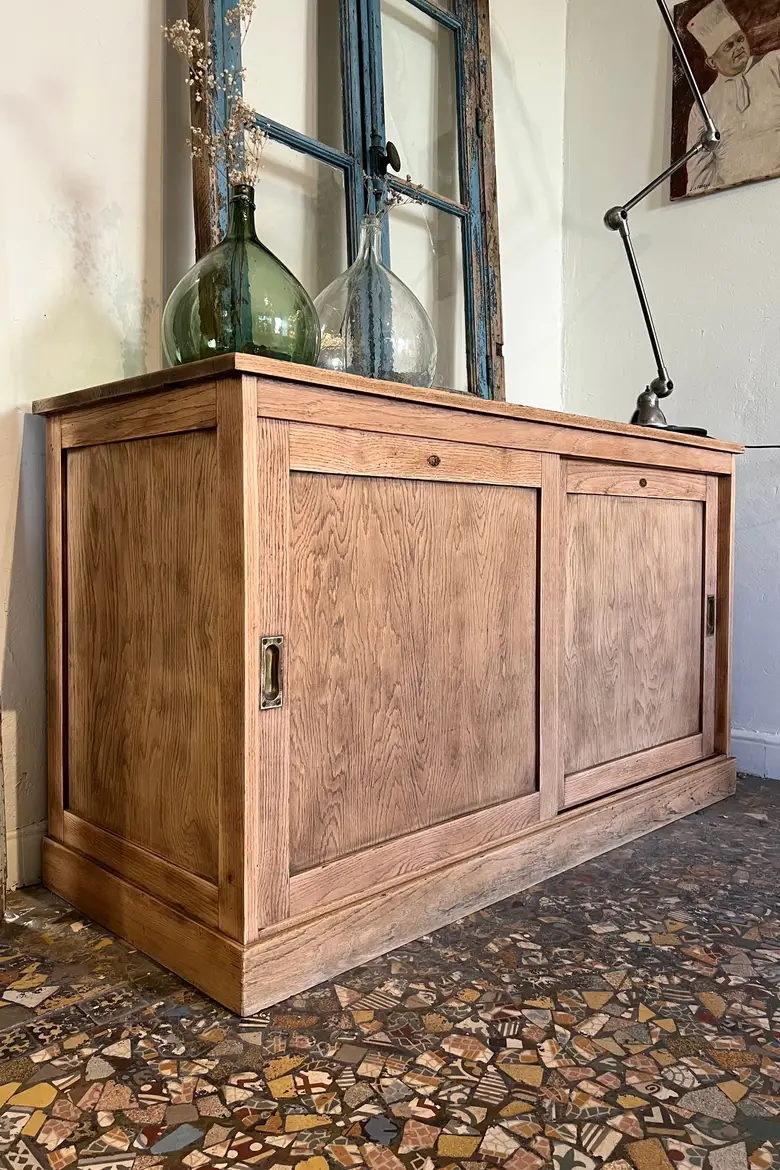 Buffet à portes coulissantes en chêne Début XXème