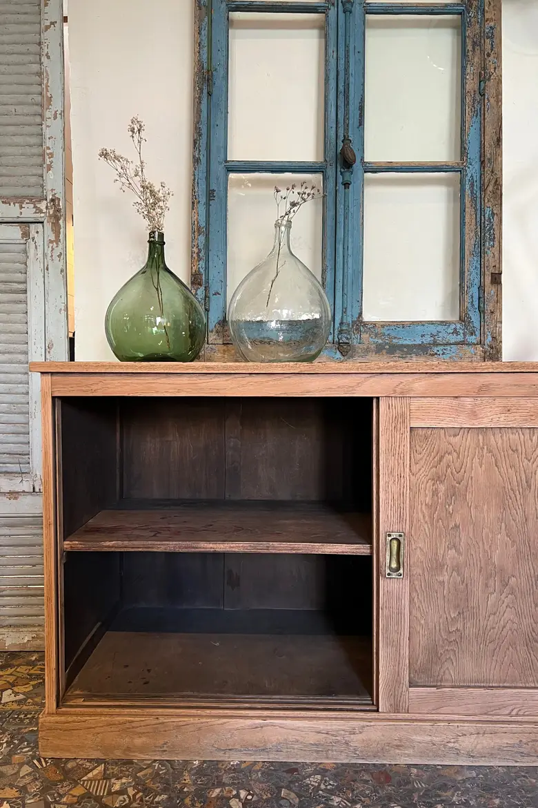 Buffet à portes coulissantes en chêne Début XXème