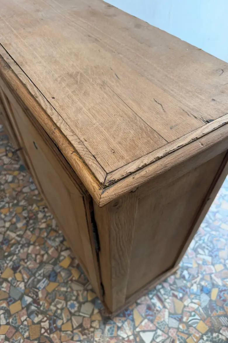 Buffet ancien en chêne
