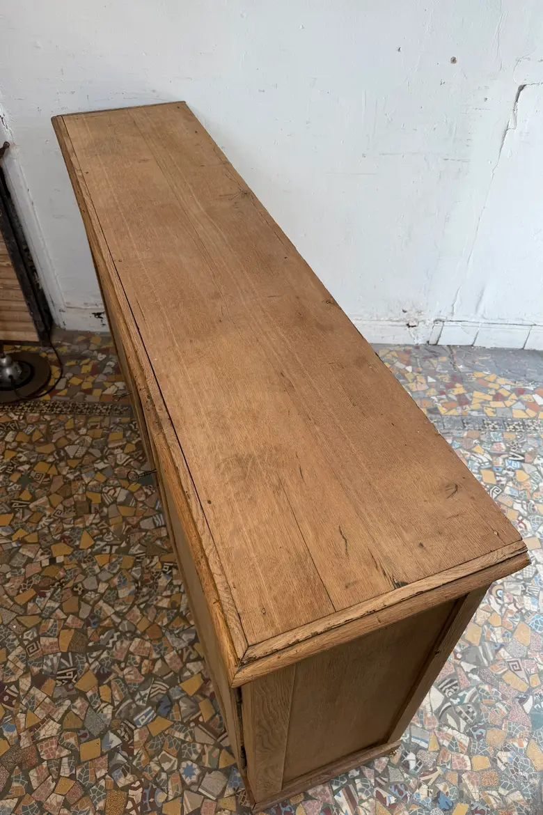 Buffet ancien en chêne