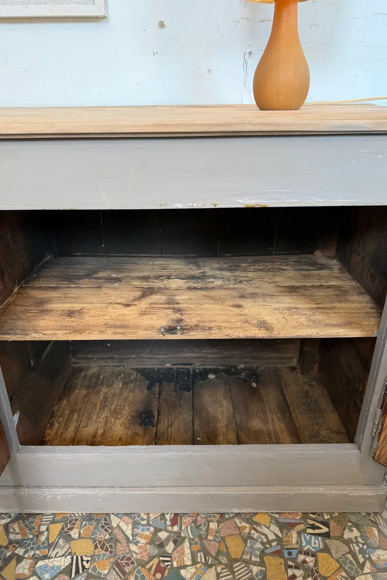 Buffet de campagne peint gris – fin XIXᵉ