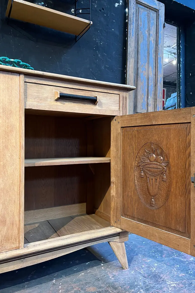 Buffet des années 50 en chêne