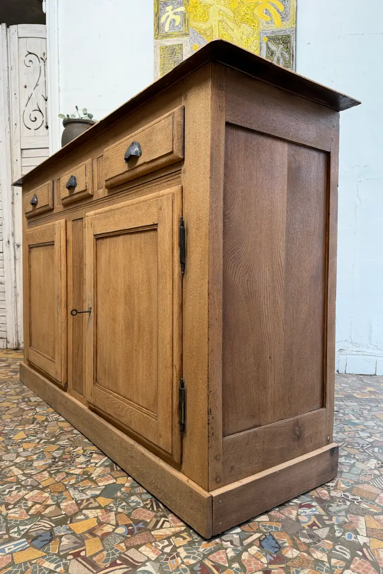 Buffet en chêne – début XXe siècle
