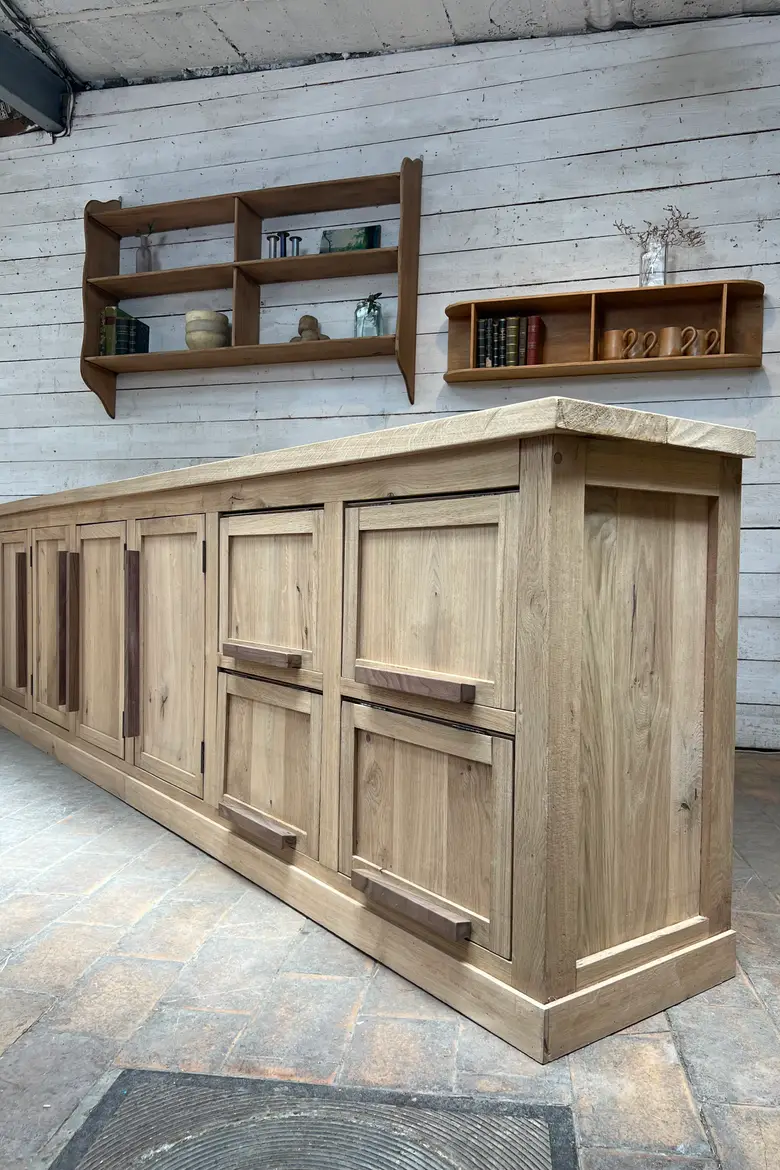 Buffet en chêne massif – Fabrication artisanale