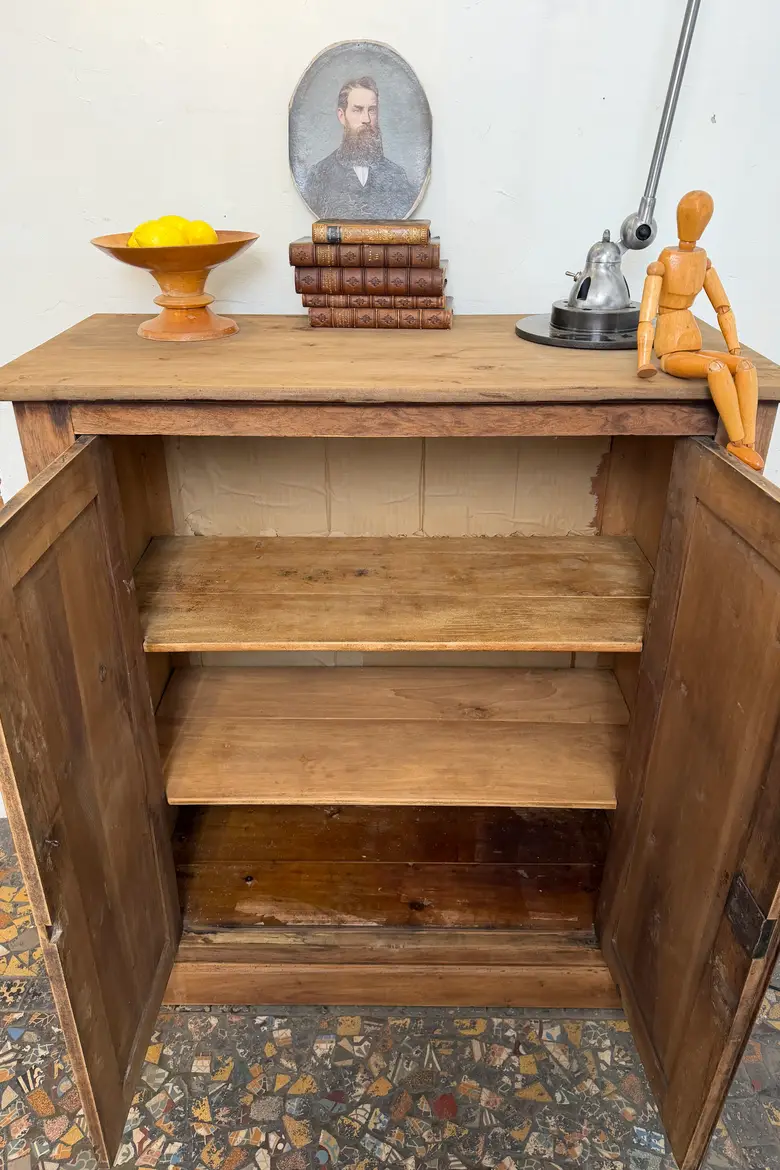 Buffet en noyer — début XXe