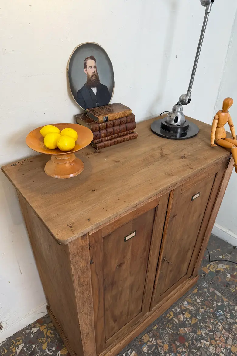 Buffet en noyer — début XXe