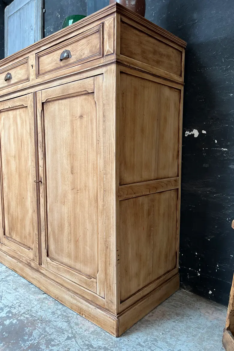 Buffet parisien en chêne