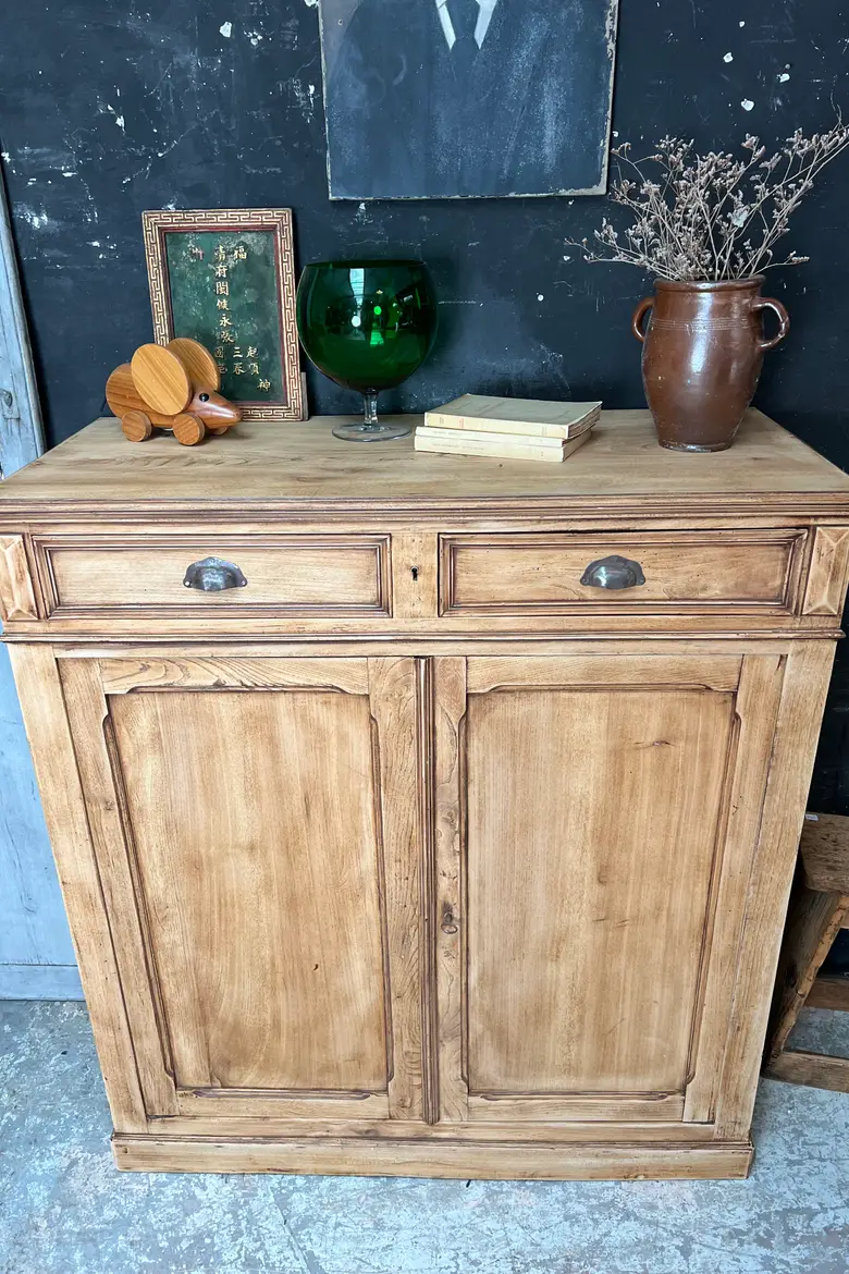 Buffet parisien en chêne