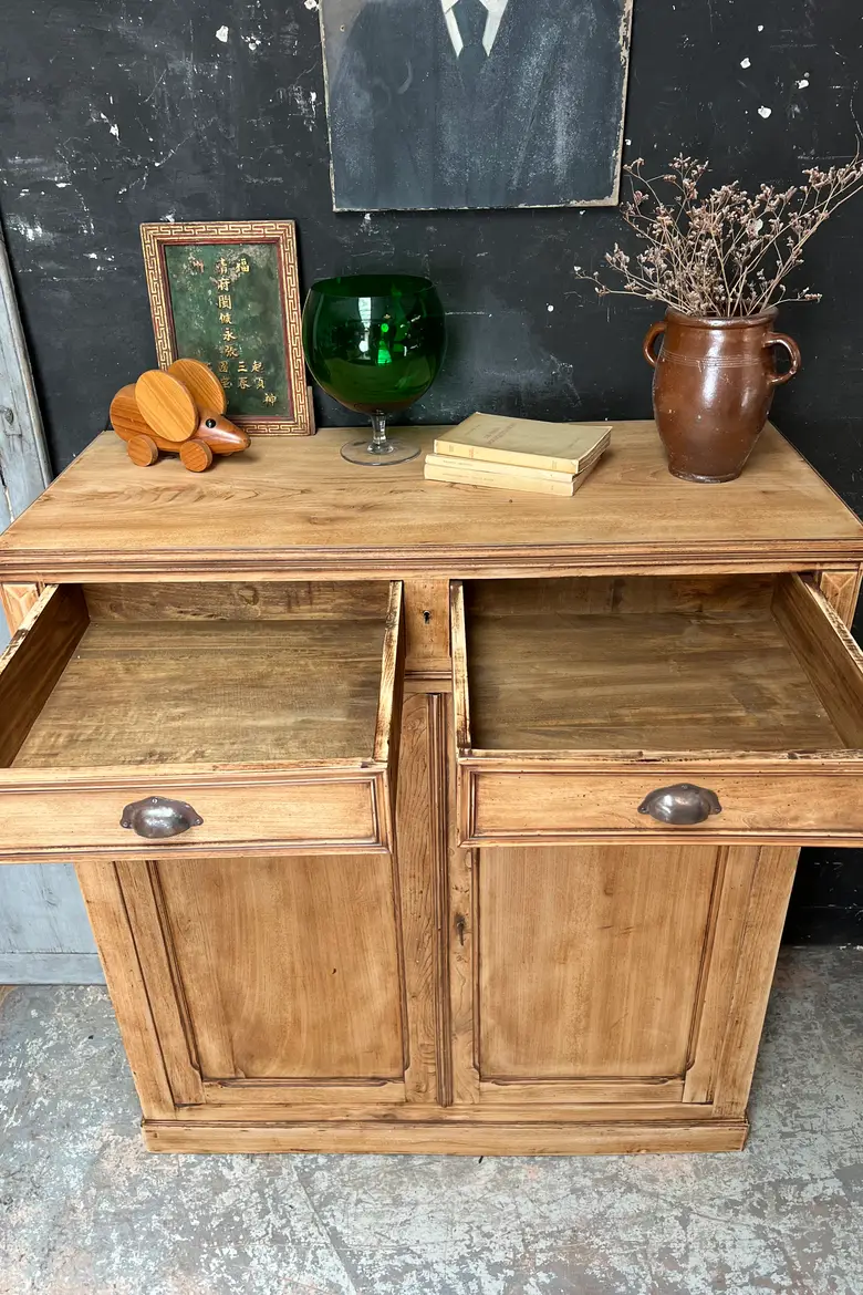 Buffet parisien en chêne