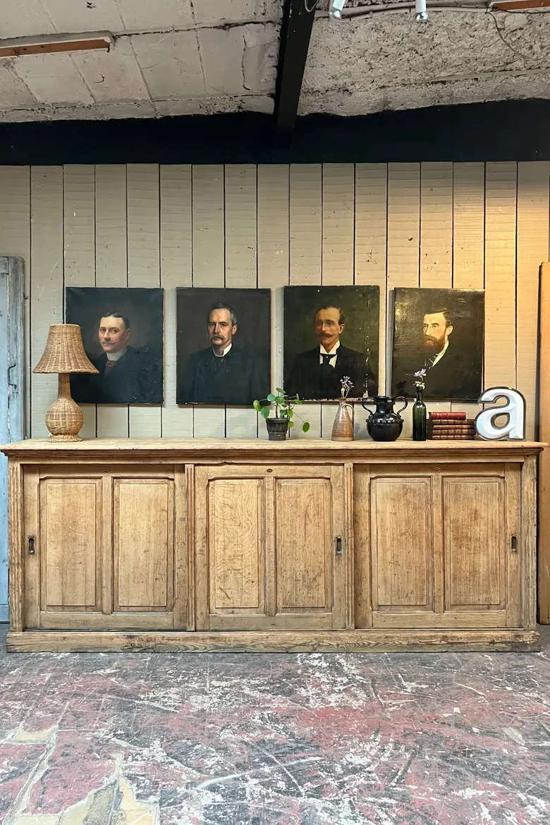 Buffet portes coulissantes en chêne Début XXème