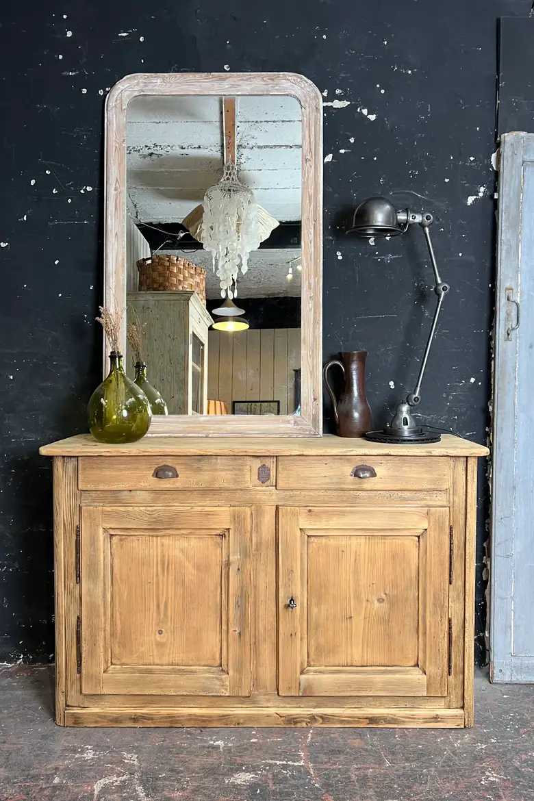 Buffet rustique en sapin