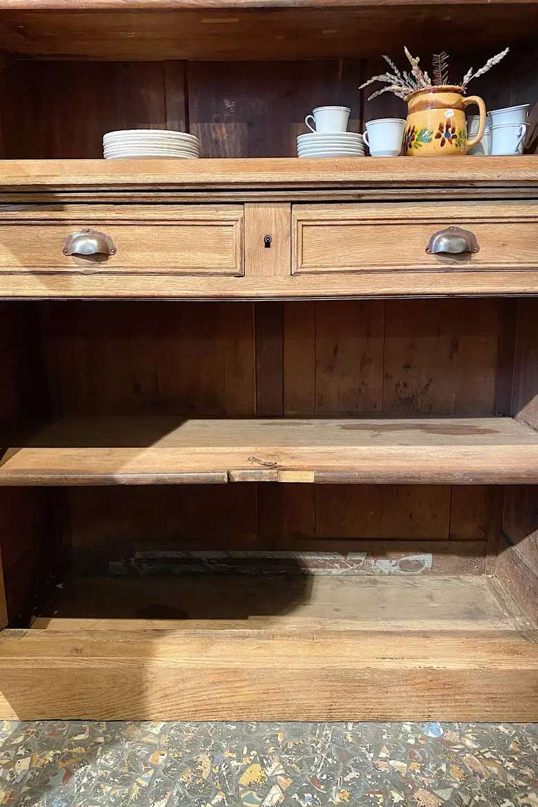 Buffet vaisselier en chêne Début XXème