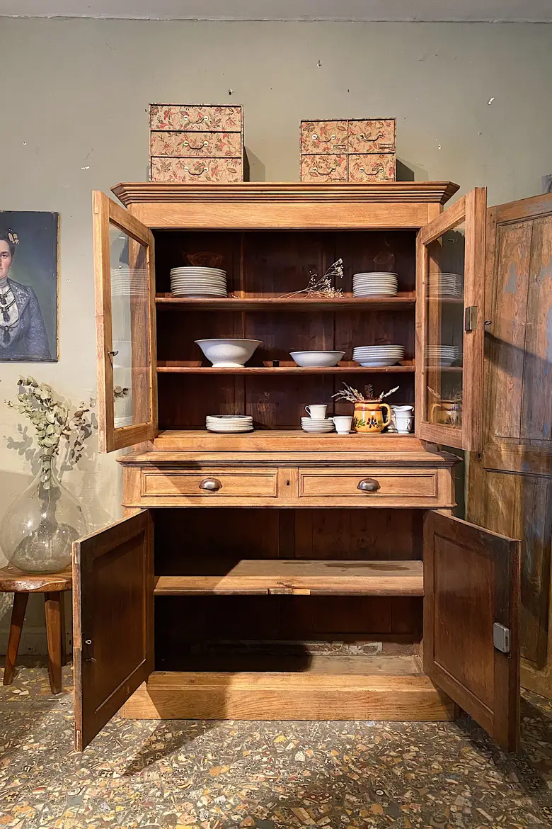 Buffet vaisselier en chêne Début XXème
