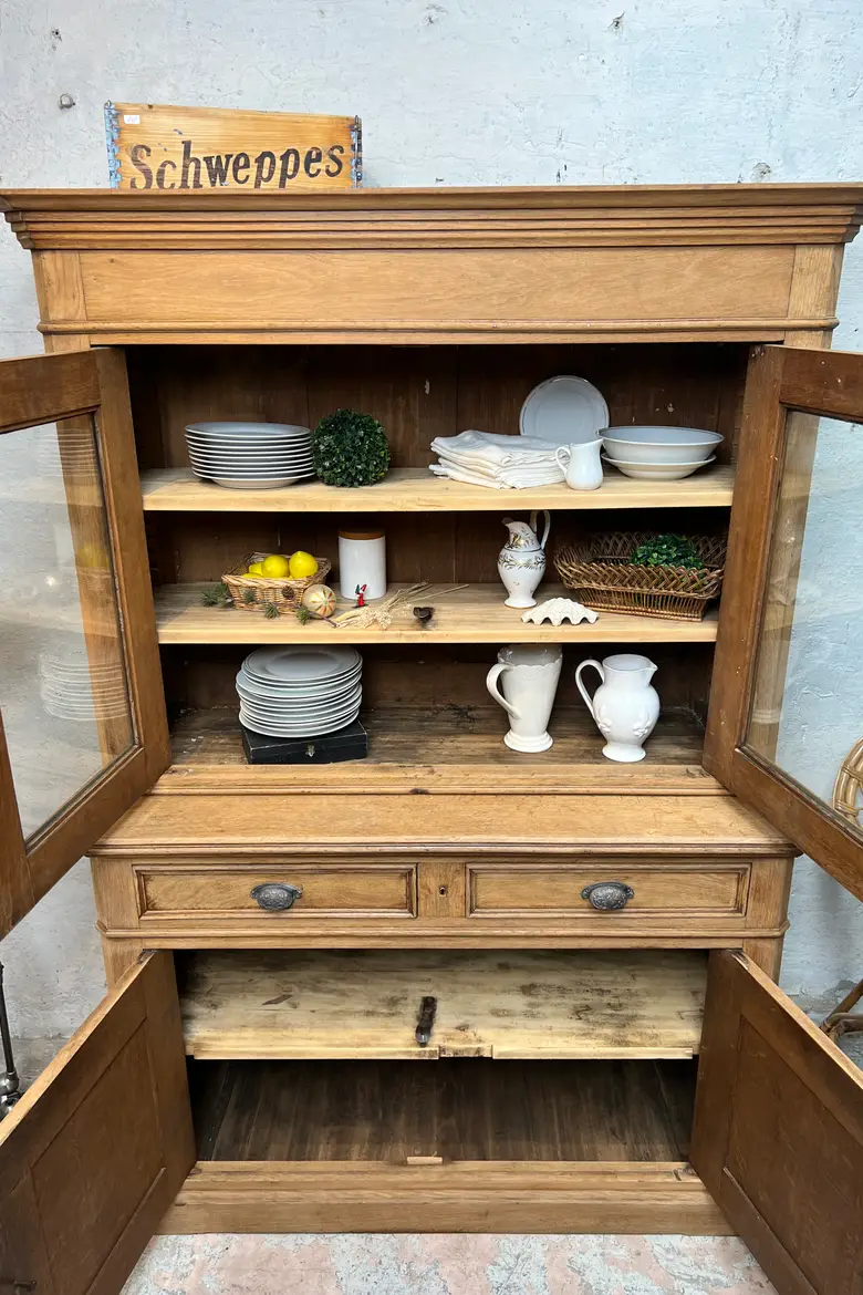 Buffet vaisselier en chêne