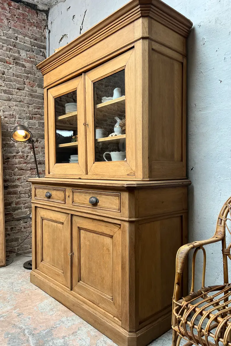 Buffet vaisselier en chêne